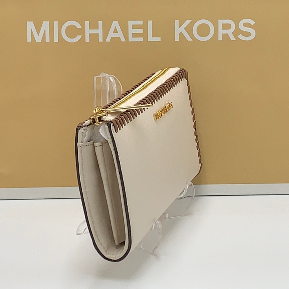 MICHAEL KORS JET SET TRAVEL LARGE THREE QUARTER ZIP WALLET LIGHT CREAM MULTI - Picture 8 of 16